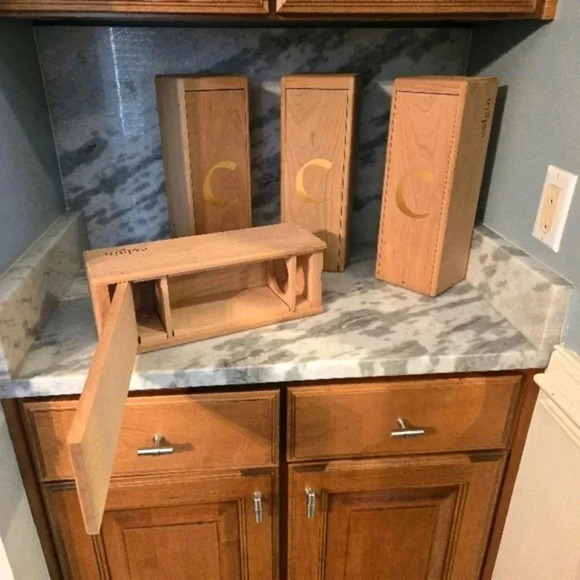 Wooden Boxes with Gold Crescent Moon Design - Picture 4 of 4